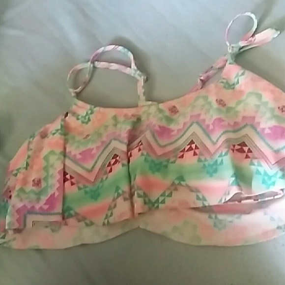 Bathing suit - Picture 3 of 4